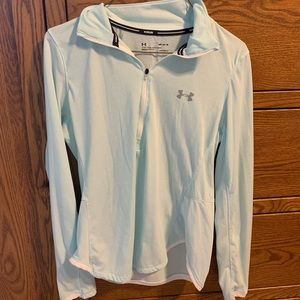 Women’s size xs Under Armour shirt
